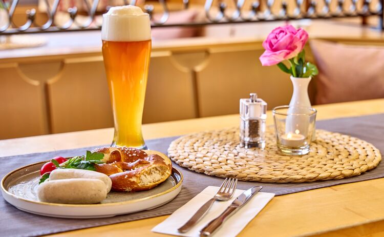 Aura Hotel Saulgrub Brotzeit Bierstu Berl Cc Marcgilsdorf