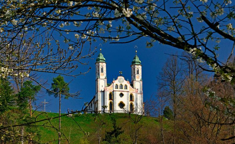 Bad Toelz Kirche Kalvarienberg Copyright Archiv Tourist Information Bad Toelz Web