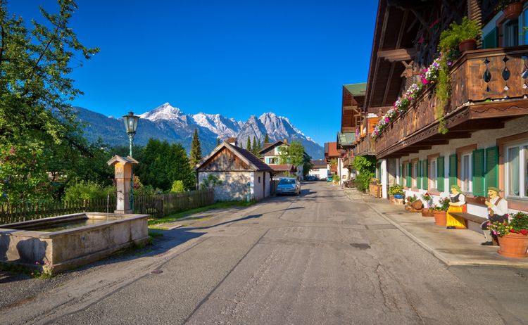 Gapa Historisches Garmisch Fruehlingsstrasse Markt Garmisch Partenkirchen Marchohenleitner