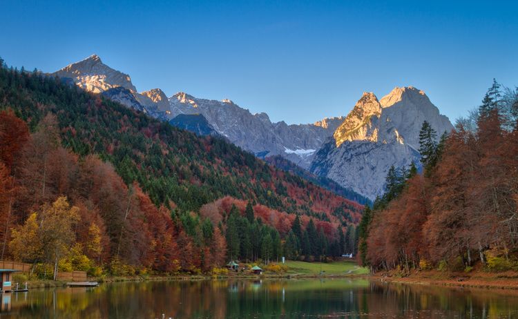 Gapa Riessersee Im Herbst Markt Garmisch Partenkirchen Marchohenleitner