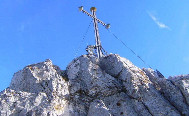 Gedenkkreuz Fuer Die Gefallenen Des Chiemgaus Auf Der Kampenwand Copyright Chiemsee Alpenland Tourismus Web