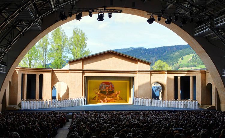 Oberammergau Passionstheater Fotograph Kienberger Copyright Ammergauer Alpen Gmbh Web