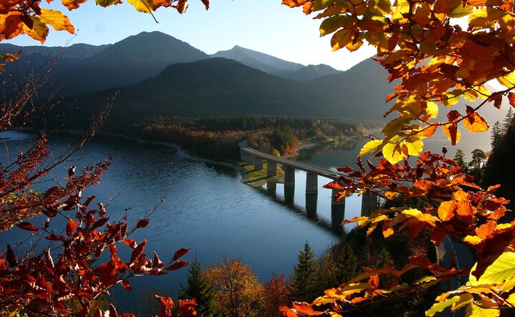 Toelzerland Klaus Knirk Herbst Am Sylvenstein Stausee Copy