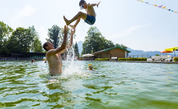 Wasserspass Fuer Die Ganze Familie Tourismus Lenggries Adrian Greiter Copy 1